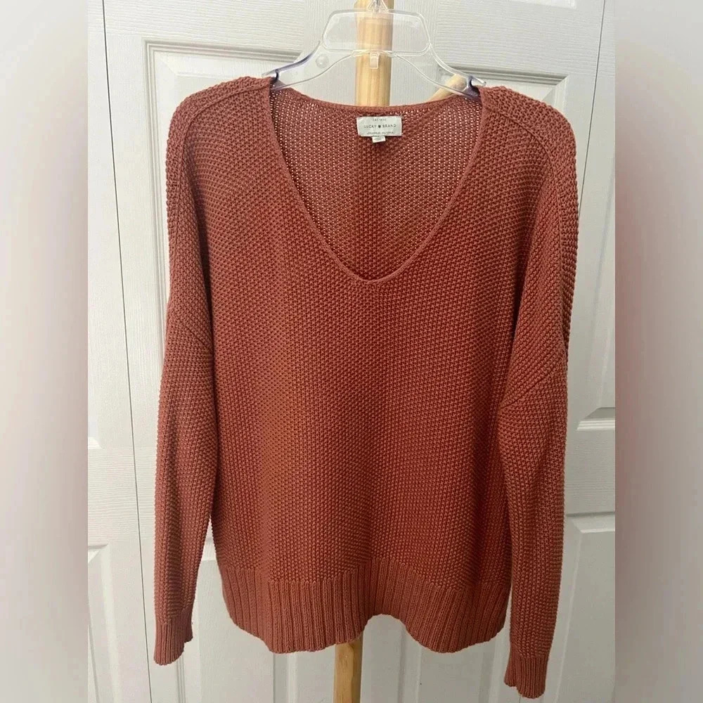Lucky Brand Women’s size large sweater Burnt orange Excellent condition